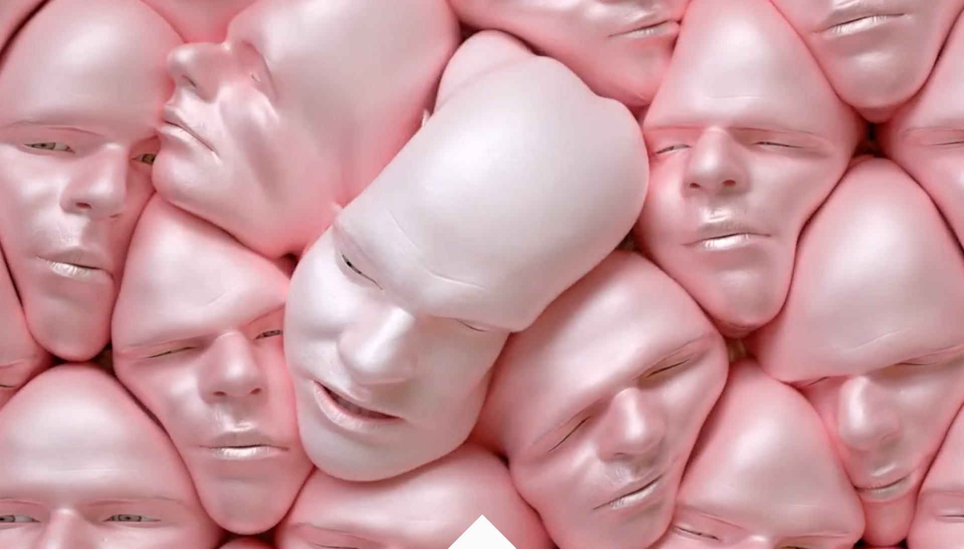 An image from, "Crowded" by Extraweg // Artist & Director